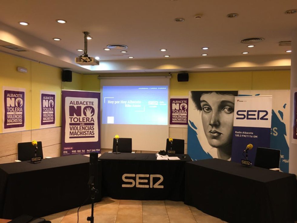 Especial 'Hoy por hoy Albacete' desde el Centro de la Mujer Especial 'Hoy por hoy Albacete' desde el Centro de la Mujer