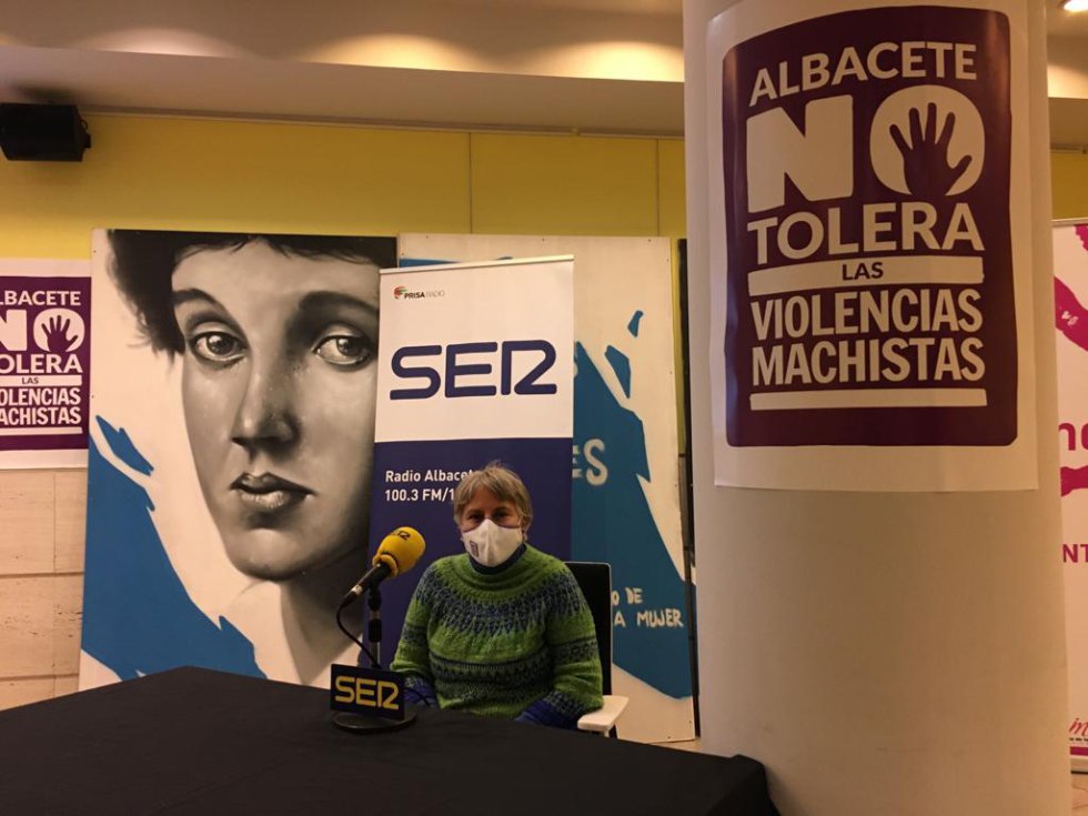 María José Iñiguez, asesora jurídica del centro y de la casa de acogida María José Iñiguez, asesora jurídica del centro y de la casa de acogida