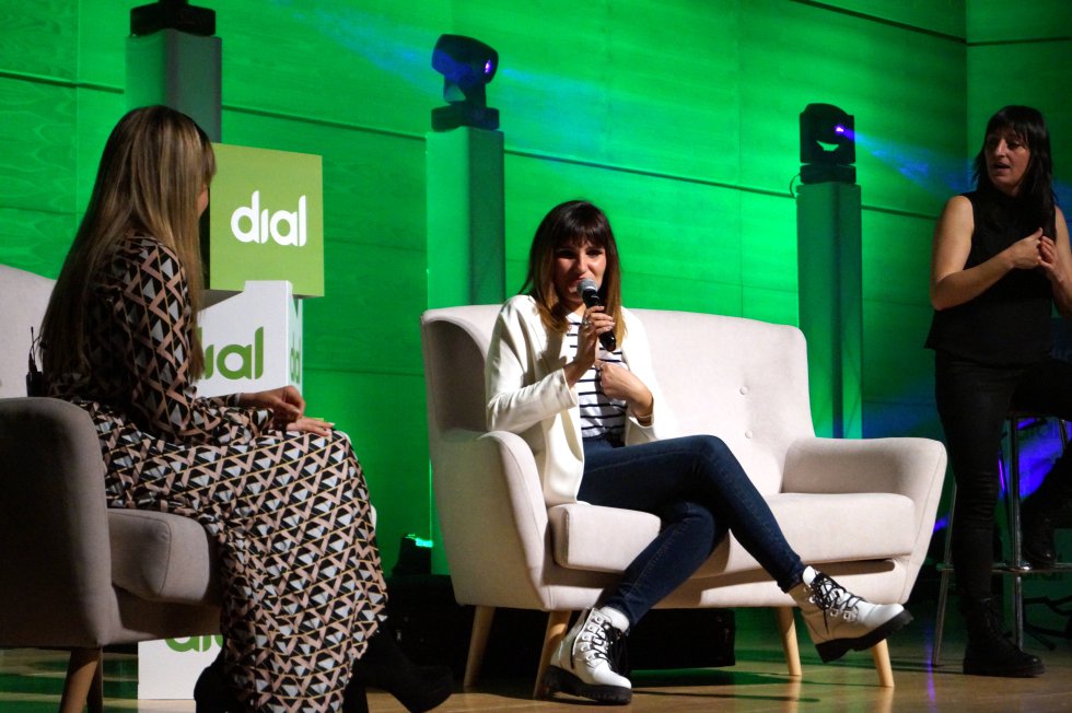 Las mejores imágenes del 'Encuentro Dial con Rozalén' Las mejores imágenes del 'Encuentro Dial con Rozalén'