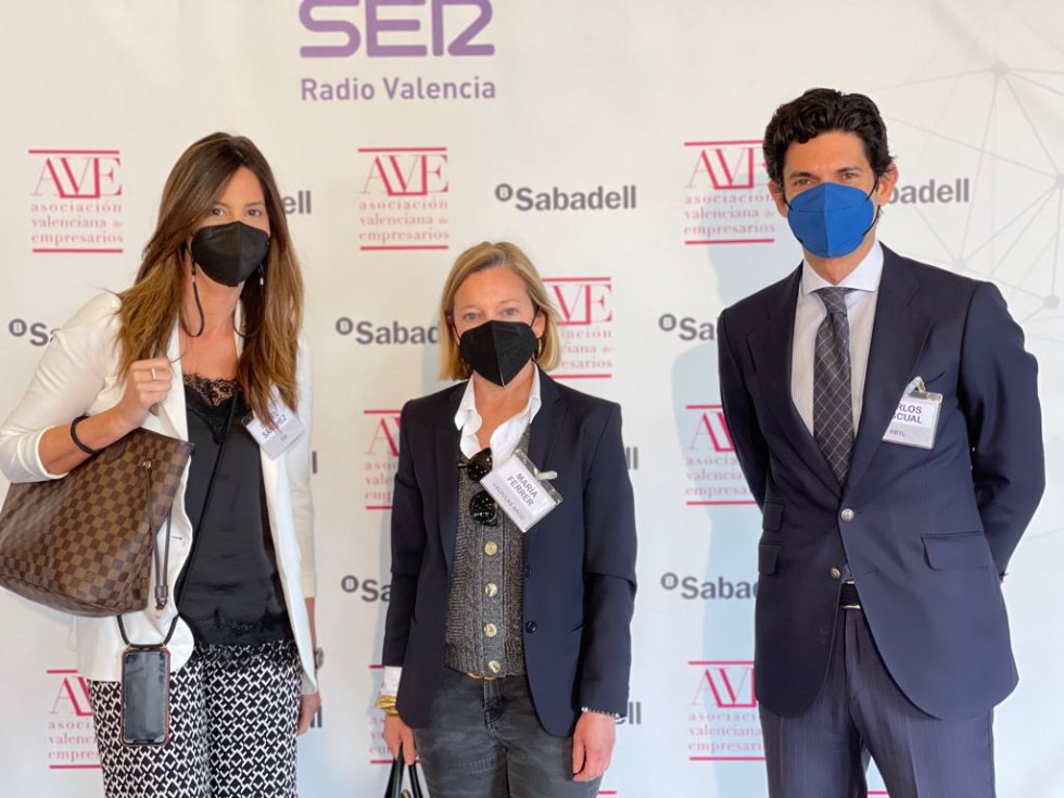 Invitados al Encuentro SER sobre empresa familiar este martes en València. Invitados al Encuentro SER sobre empresa familiar este martes en València.