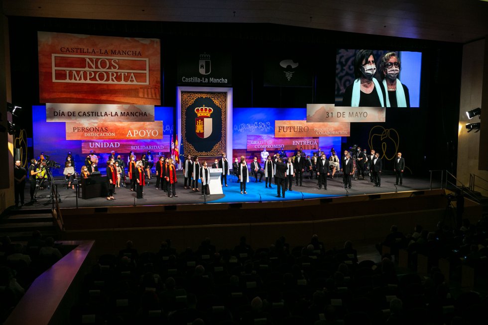 D. Esteban González y A. Pérez Herrera D. Esteban González y A. Pérez Herrera
