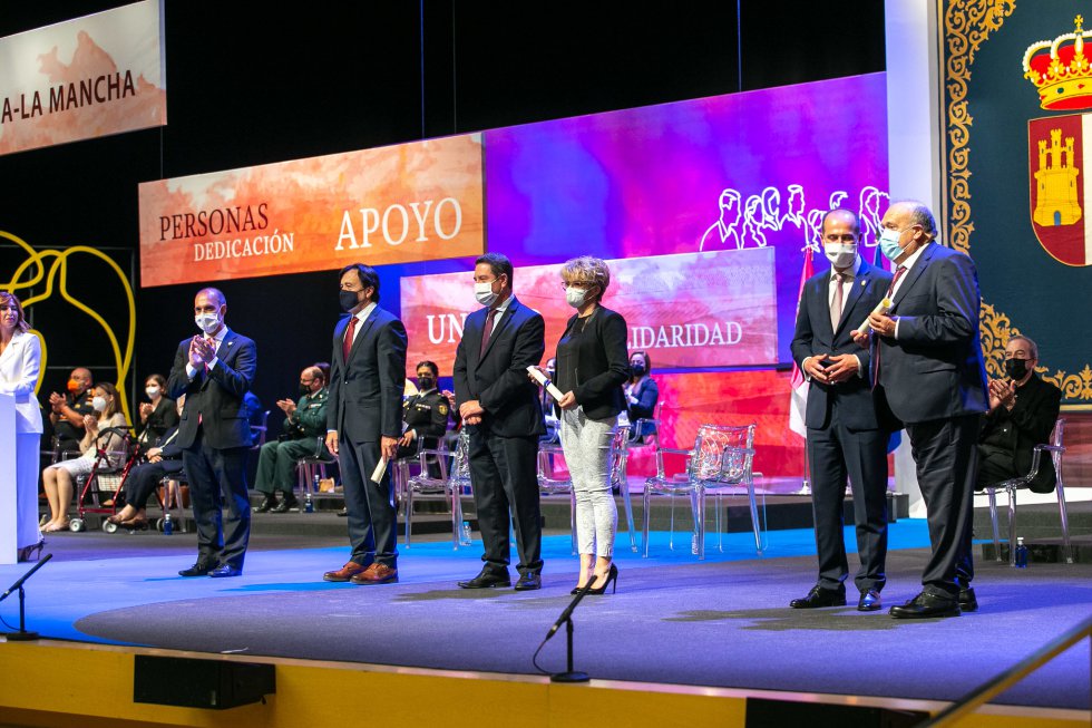 D. Esteban González y A. Pérez Herrera D. Esteban González y A. Pérez Herrera