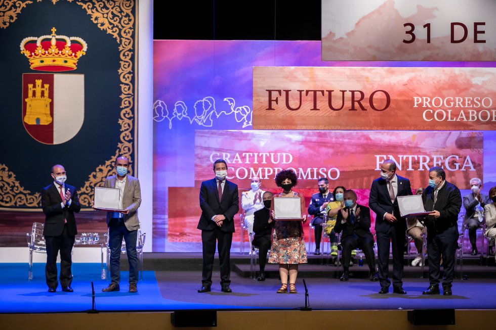 D. Esteban González y A. Pérez Herrera D. Esteban González y A. Pérez Herrera
