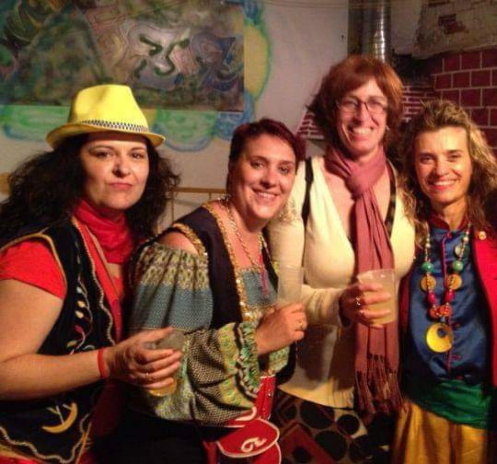 Recuerda tus Moros y Cristianos. Envíanos tus fotos y participa en el concurso de Radio Elda SER y Los40 (II) Recuerda tus Moros y Cristianos. Envíanos tus fotos y participa en el concurso de Radio Elda SER y Los40 (II)