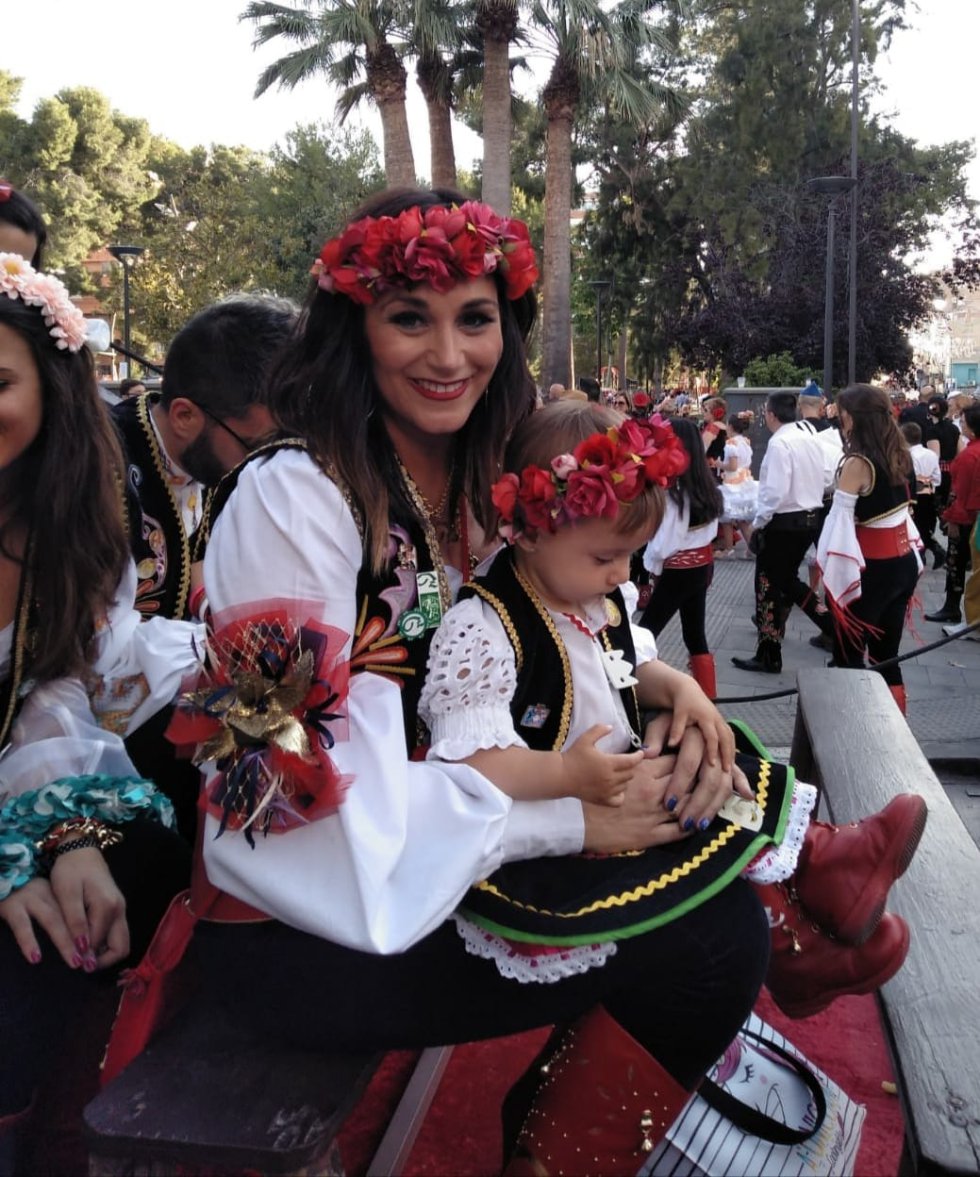 Recuerda tus Moros y Cristianos. Envíanos tus fotos y participa en el concurso de Radio Elda SER y Los40 (II) Recuerda tus Moros y Cristianos. Envíanos tus fotos y participa en el concurso de Radio Elda SER y Los40 (II)