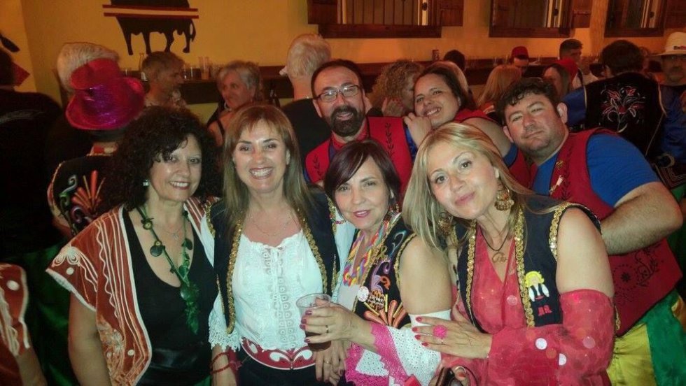 Recuerda tus Moros y Cristianos. Envíanos tus fotos y participa en el concurso de Radio Elda SER y Los40 (II) Recuerda tus Moros y Cristianos. Envíanos tus fotos y participa en el concurso de Radio Elda SER y Los40 (II)