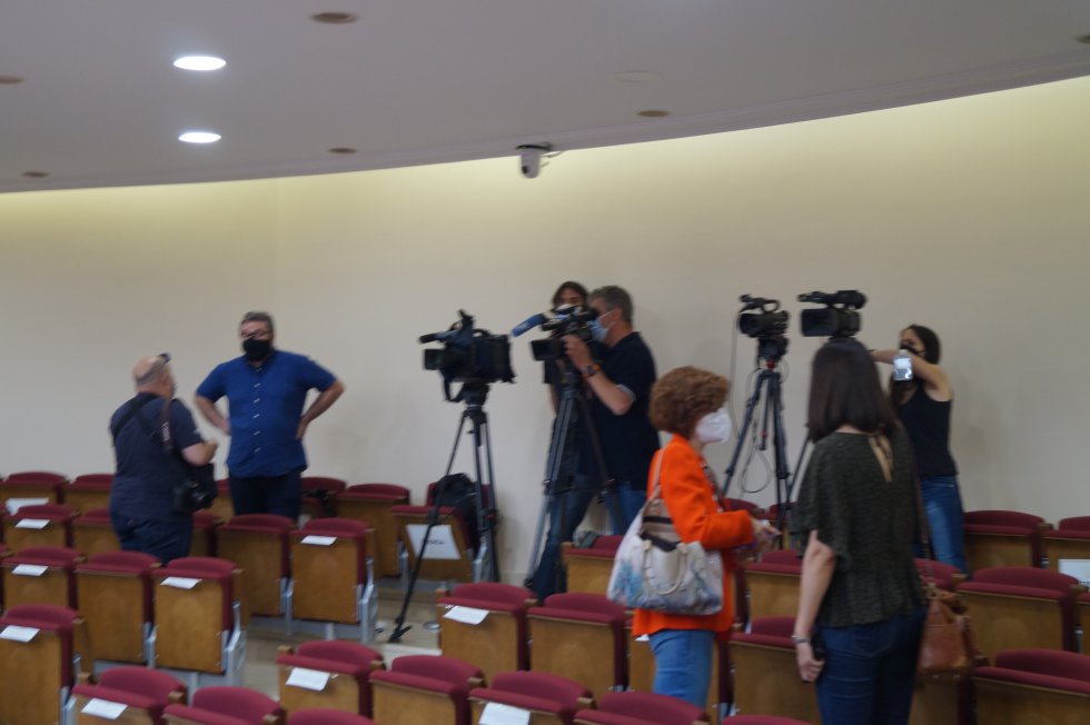 Los medios de comunicación, preparando el trabajo para la sesión Los medios de comunicación, preparando el trabajo para la sesión