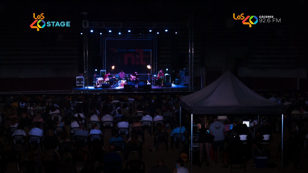 Aforo completo en LOS40 Stage con Nil Moliner en Casar de Cáceres Aforo completo en LOS40 Stage con Nil Moliner en Casar de Cáceres