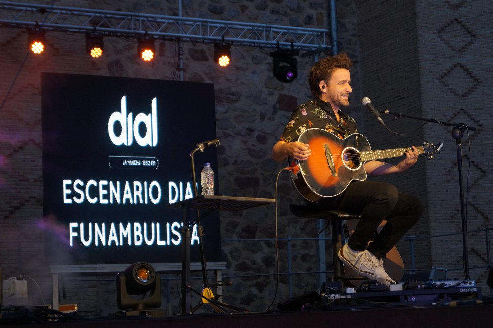 Las mejores imágenes del 'Escenario Dial' con Funambulista en Herencia Las mejores imágenes del 'Escenario Dial' con Funambulista en Herencia