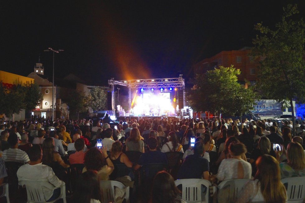 Las mejores imágenes del 'Concierto Dial Villacañas' con Bombai y María Aguado Las mejores imágenes del 'Concierto Dial Villacañas' con Bombai y María Aguado