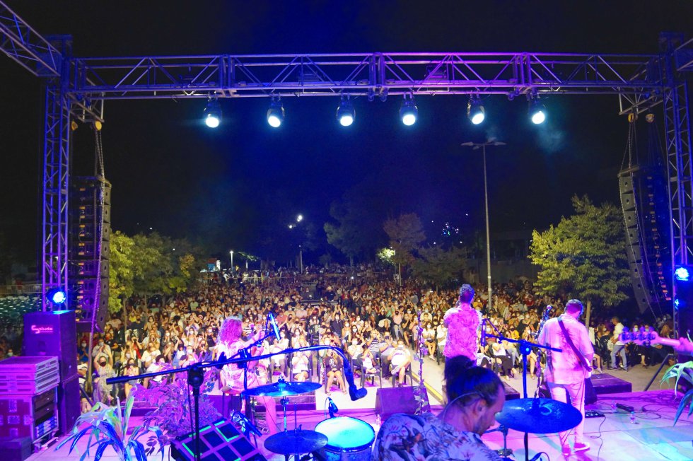 Las mejores imágenes del 'Concierto Dial Villacañas' con Bombai y María Aguado Las mejores imágenes del 'Concierto Dial Villacañas' con Bombai y María Aguado