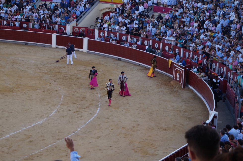 José María Manzanares, tras matar a su primer toro José María Manzanares, tras matar a su primer toro