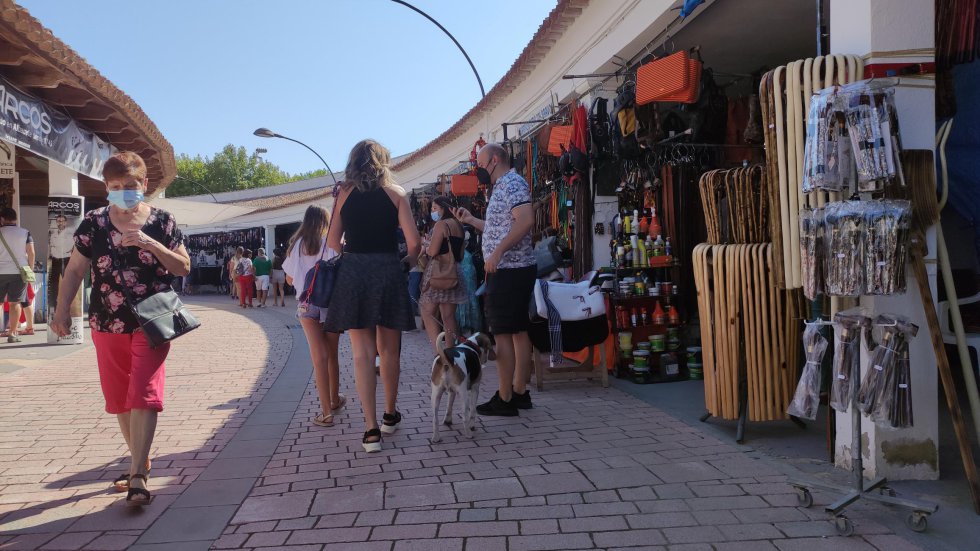 Muchas familias han paseado por los círculos interiores del Recinto Muchas familias han paseado por los círculos interiores del Recinto