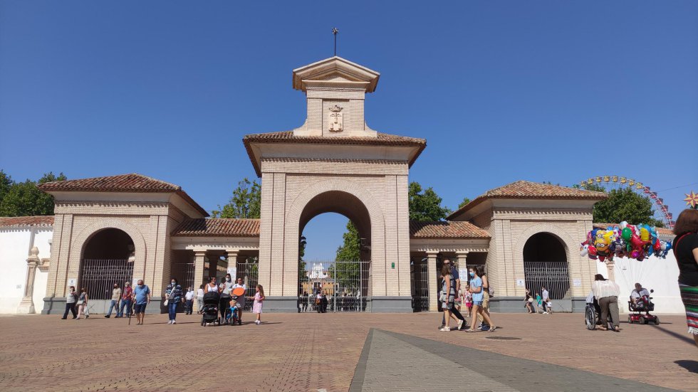 Las Puertas de Hierro, cerradas Las Puertas de Hierro, cerradas