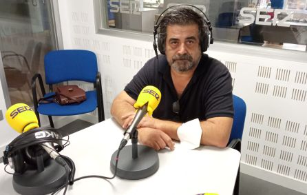 Antonio Hidalgo, en los estudios de Radio Puertollano Cadena SER