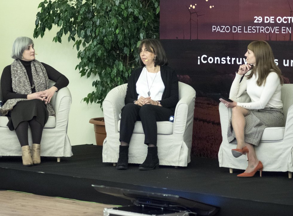 Maceran Belín conversa con Macarena Berlín, Ana Vázquez de Airas Moniz e Inés Rodríguez, Rir & Co Artesania. Maceran Belín conversa con Macarena Berlín, Ana Vázquez de Airas Moniz e Inés Rodríguez, Rir & Co Artesania.