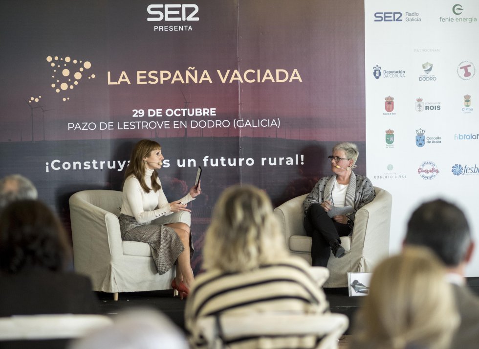 Carmen Fernández Morante, Decana Facultad CC Educación. Carmen Fernández Morante, Decana Facultad CC Educación.