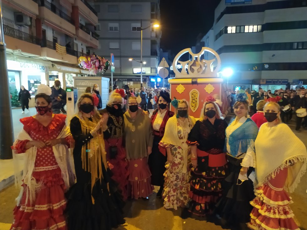 Las imágenes de las carrozas y los fuegos Las imágenes de las carrozas y los fuegos