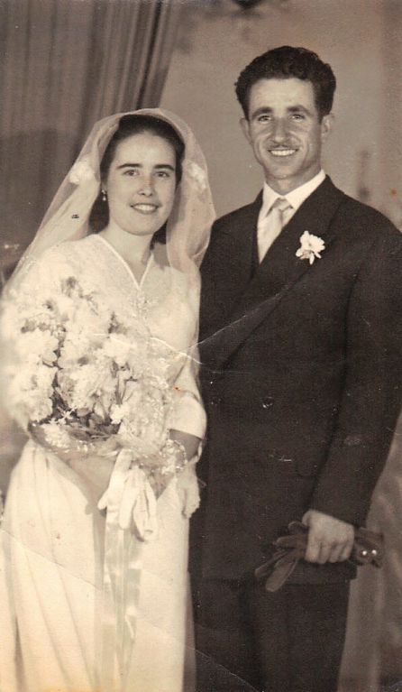 Año 1954. Rosa Martínez Muelas y Camilo Andreu Fidalgo en su enlace matrimonial