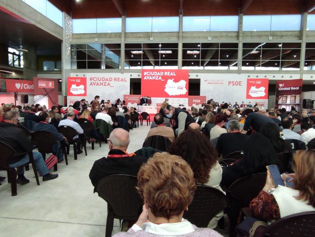 Panorámica del Congreso del PSOE de Ciudad Real, en las instalaciones del atrio remodelado del Pabellón Ferial