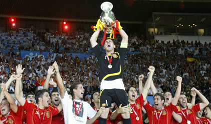 Espa&ntilde;a gana la Eurocopa. El show de Pepe Reina
