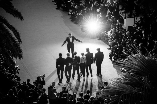 CANNES, FRANCE - MAY 16: (EDITORS NOTE : This image has been converted to black and white.) Gus Van Sant, Matthew McConaughey, Naomi Watts, Chris Sparling, guests attend the Premiere of "The Sea Of Trees" during the 68th annual Cannes Film Festival on May 16, 2015 in Cannes, France. (Photo by Francois Durand/Getty Images)