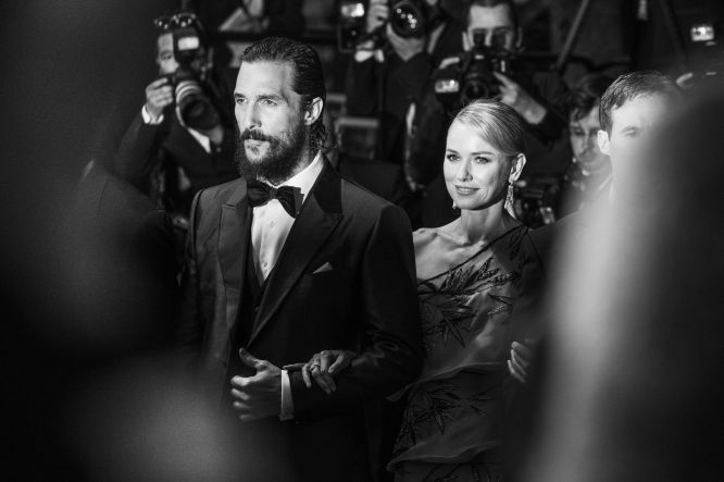 CANNES, FRANCE - MAY 16: (EDITORS NOTE: Image has been converted to black and white.) An alternative view of Matthew McConaughey and Naomi Watts during the 68th annual Cannes Film Festival on May 16, 2015 in Cannes, France. (Photo by Vincent Desailly/Getty Images)