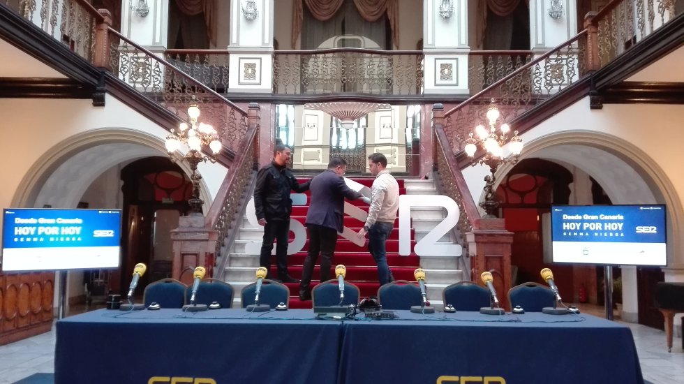Todo listo en el Gabinete Literario de Las Palmas para la emisión de 'Hoy por hoy' especial sobre cine. Todo listo en el Gabinete Literario de Las Palmas para la emisión de 'Hoy por hoy' especial sobre cine.