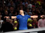 +++FOTO DÍA++ PARÍS (FRANCIA), 01/11/2017.- El tenista español Rafael Nadal celebra su victoria ante el coreano Hyeon Chung tras su encuentro en la segunda ronda del Masters 1000 de París que se disputa en París (Francia) hoy, 1 de noviembre del 2017. EFE/CHRISTOPHE PETIT TESSON