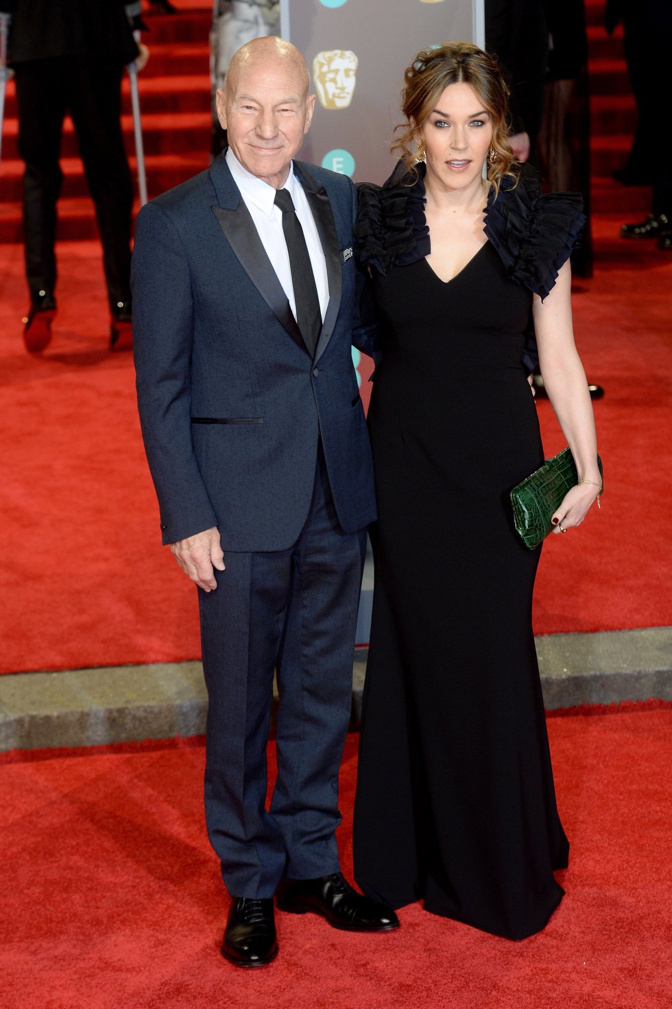 Sir Patrick Stewart (izq) y Sunny Ozell (der.) Sir Patrick Stewart (izq) y Sunny Ozell (der.)