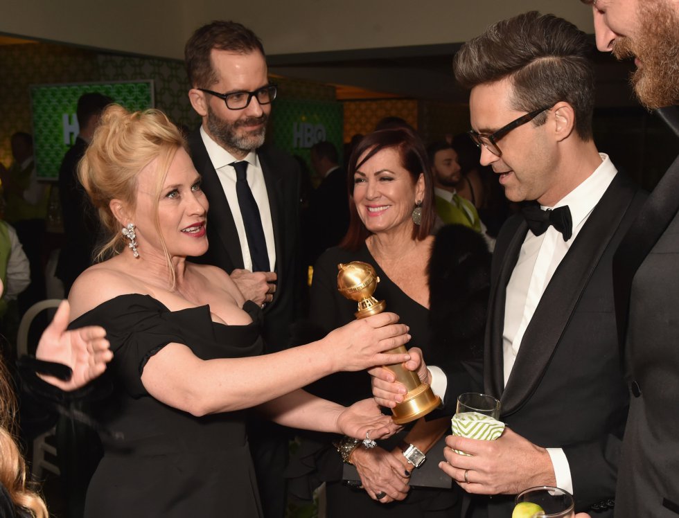 Patricia Arquette y otros asistentes a los Globos de Oro. Patricia Arquette y otros asistentes a los Globos de Oro.