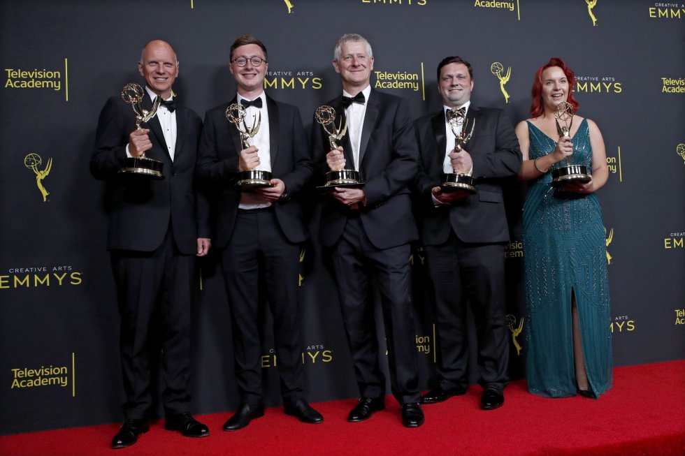 Stefan Henrix, Joe Beal, Harry Barnes, Philip Clements, y Anna Wright. Stefan Henrix, Joe Beal, Harry Barnes, Philip Clements, y Anna Wright.