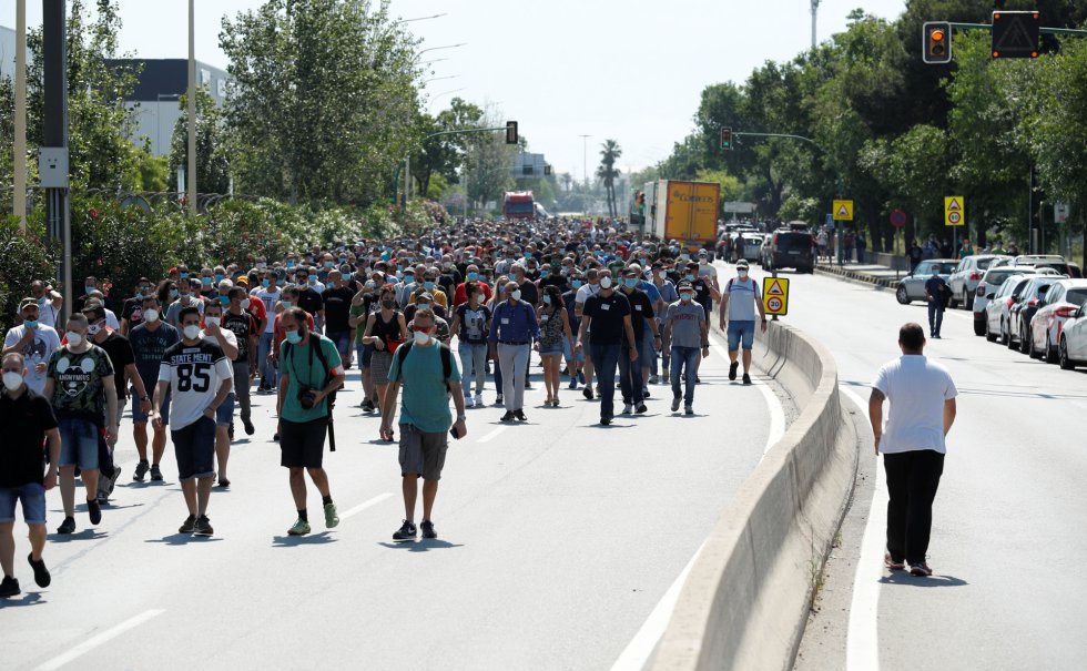 Trabajadores protestan por el cierre de Nissan. Trabajadores protestan por el cierre de Nissan.