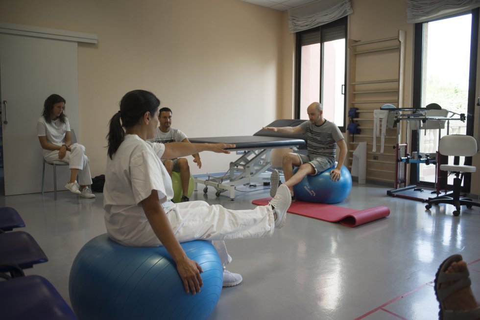 Afecta en España a más de 50.000 personas y cada año se diagnostican unos 2.000 nuevos casos. Afecta en España a más de 50.000 personas y cada año se diagnostican unos 2.000 nuevos casos.