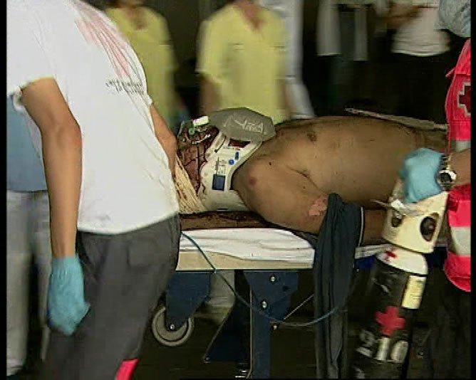 Traslado de los heridos de Barajas a diversos hospitales