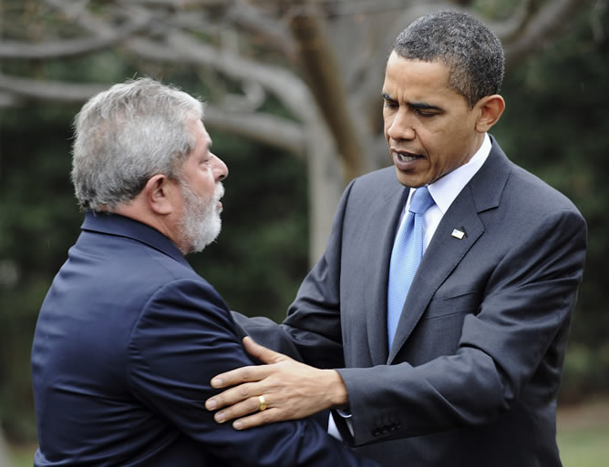 El presidente de EEUU, Barack Obama, ha mantenido una reunión en la Casa Blanca con su homólogo brasileño Luiz Inácio Lula da Silva