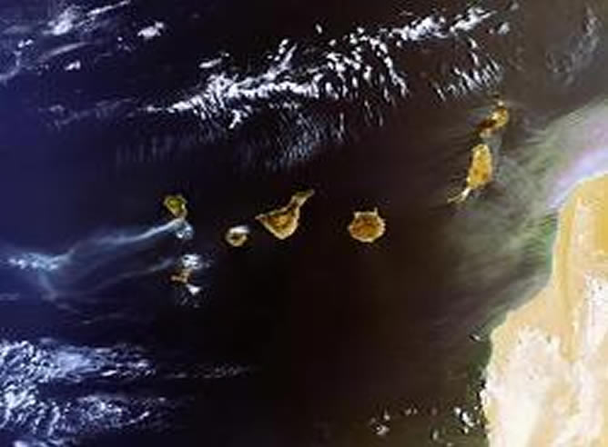 La Agencia Espacial Europea publica la imagen obtenida el pasado 1 de agosto del fuego en la isla canaria que tardó cuatro días en ser controlado.