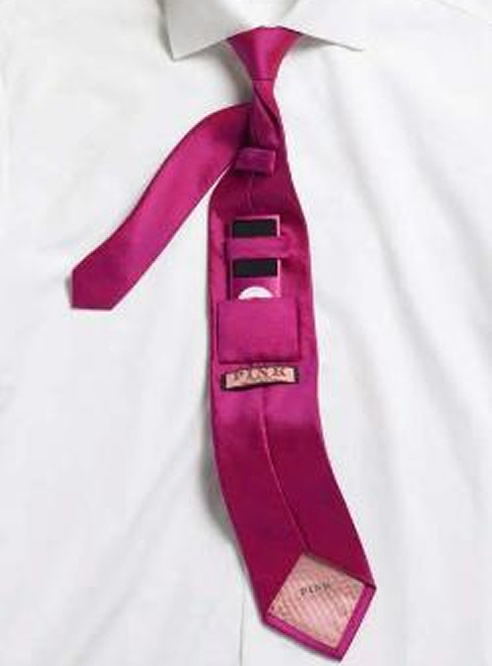 Corbata con Ipod fabricada por la firma de camisas británica Thomas Pink