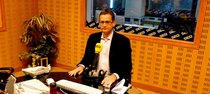El líder del PP vasco, Antonio Basagoiti, ha pasado por Radio Bilbao para responder a las preguntas de Carles Francino en 'Hoy por hoy'