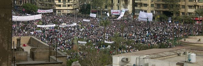 La plaza Tahrir se llena de esperanza