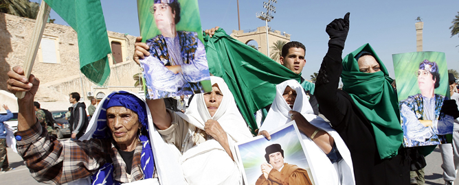 Seguidores de Gadafi 'contraprograman' la jornada de manifestaciones en Libia