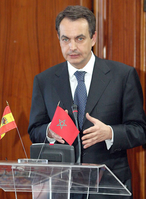 FOTOGALERIA: Zapatero, en una rueda de prensa en 2004 en Casablanca