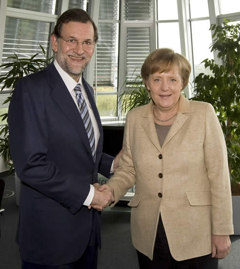 Angela Merkel junto a Mariano Rajoy a quien ha recibio este lunes durante su visita a Berlín donde imparte una conferencia en la cristianodemócrata Fundación Konrad Adenauer