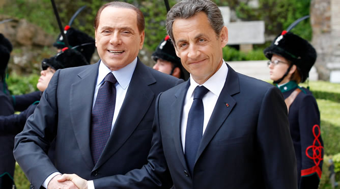Sarkozy y Berlusconi acuerdan pedir una "mayor solidaridad" frente a la crisis migratoria a sus socios comunitarios