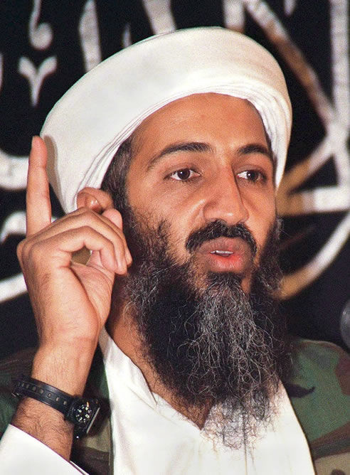Fotografía de archivo, tomada en 1998, que muestra a líder de la organización terrorista Al Qaeda Osama bin Laden