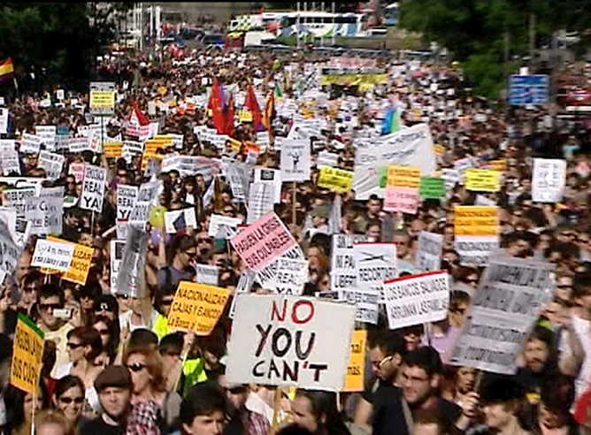 El movimiento pacífico 'Democracia real ya' inunda Madrid El movimiento pacífico 'Democracia real ya' inunda Madrid