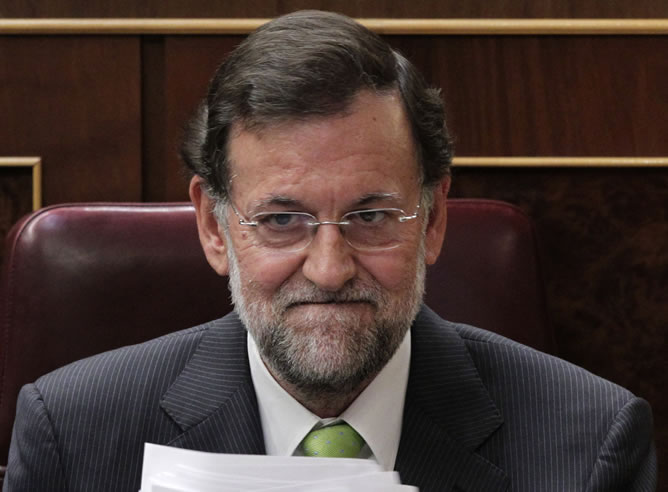 El líder del PP, Mariano Rajoy, ha anunciado que si su partido gobierna tras las próximas elecciones prorrogará 12 meses la rebaja del 4% para vivienda nueva