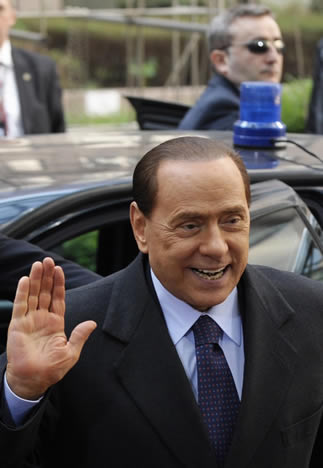 Silvio Berlusconi  llega a la cumbre de líderes de la UE en Bruselas