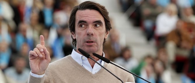 Aznar durante su intervención en un acto de campaña en Las Rozas