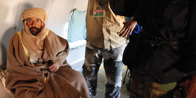 Saif al Islam, en un avión en Zintan